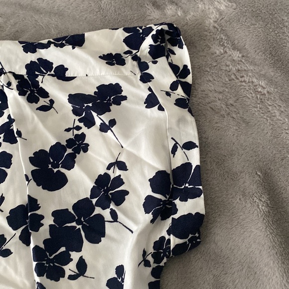 Polyester blouse - Picture 4 of 6